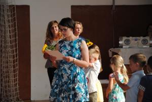 Vrtčevski otroci pomahali vrtcu v slovo 11